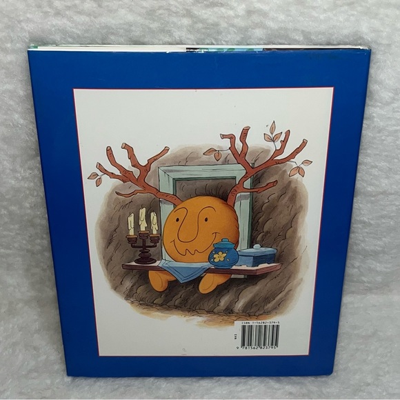 Walt Disney’s Winnie the Pooh and the Honey Tree book - Picture 2 of 9